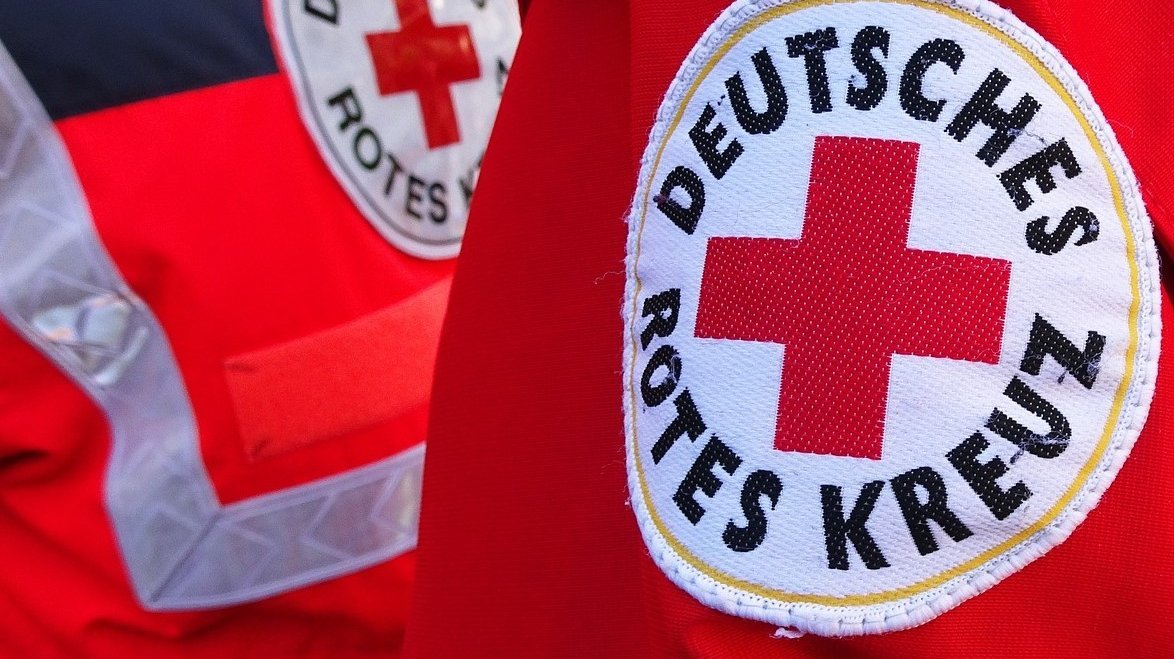 Jacken mit DRK-Aufnäher 